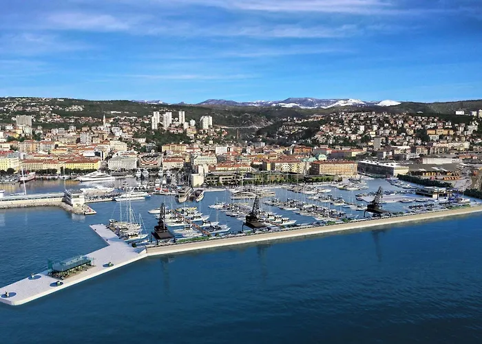 Apartment Jasna With Breathtaking Sea View, Terrace And Free Parking