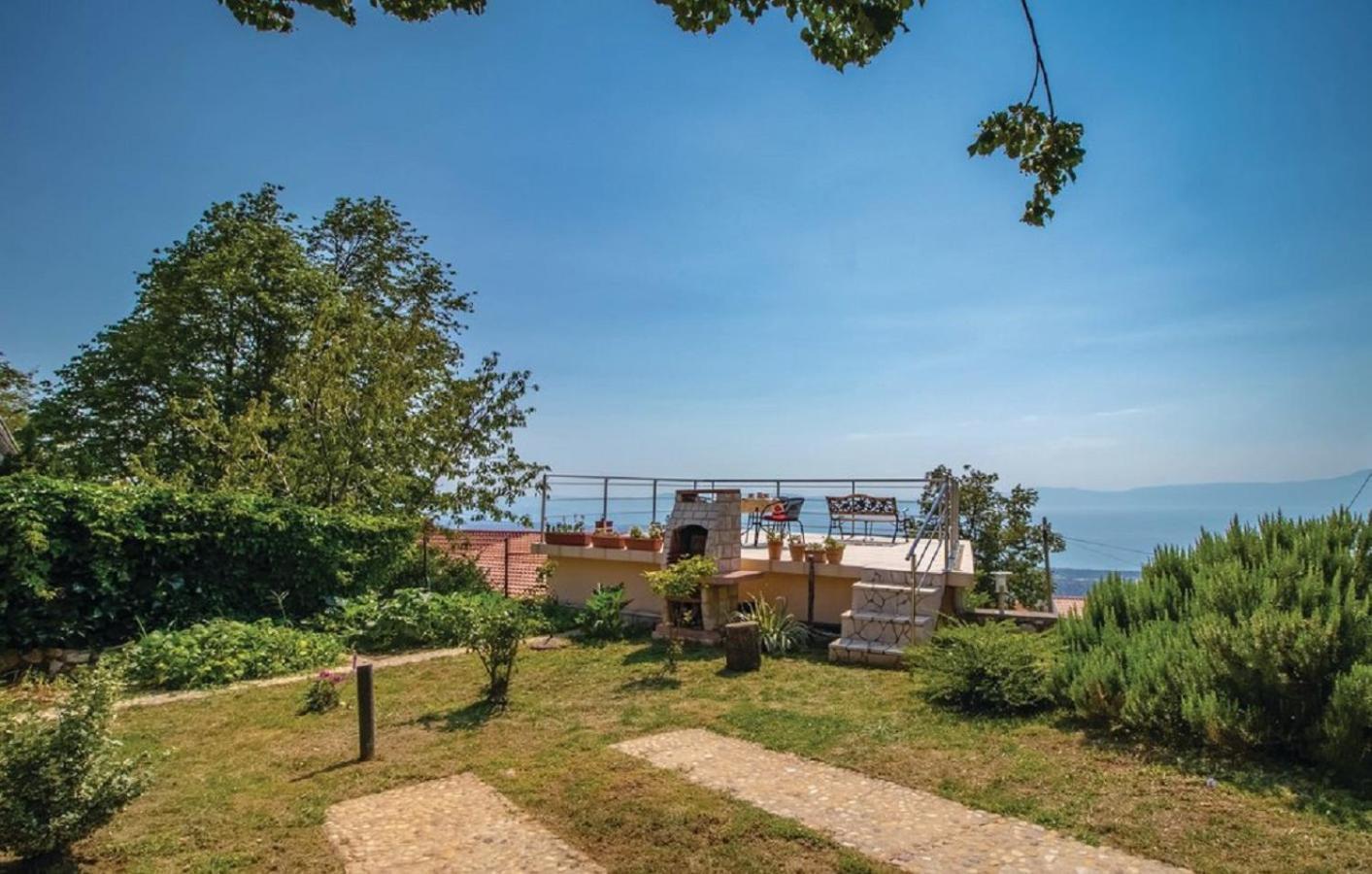 Apartment Jasna With Breathtaking Sea View, Terrace And Free Parking Hreljin